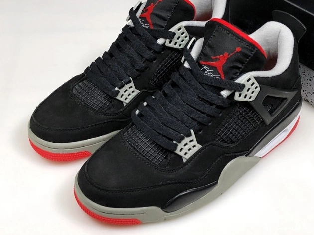 BLACK RETRO JORDAN 308497-060 CEMENT 4 0810